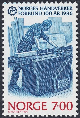 789908.jpg