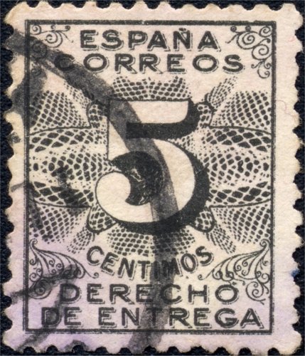 592 linea y mancha entre O de DERECHO y adorno.jpg