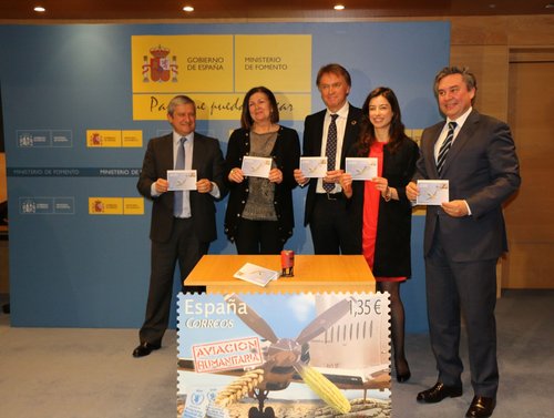 2017-03-23. NP CORREOS presenta un sello dedicado a la Aviación Humanitaria(2). Imagen. Baja.JPG