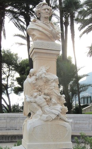 Monumento de Hector Berlioz en Montecarlo