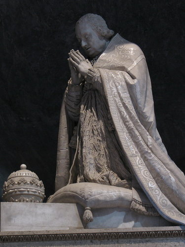 Escultura de Clemente XIII, obra de Antonio Canova. Basílica de San Pedro, Ciudad del Vaticano
