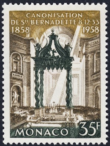 Altar Mayor de San Pedro (Roma) durante la canonización de Bernadette (1933). Grabado de Robert Cami
