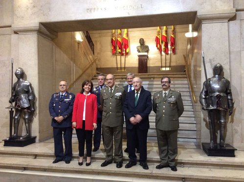2017-11-14- PDF_NP_presentación_libro_de_Los_Tres_Ejércitos. Imagen. Baja.JPG