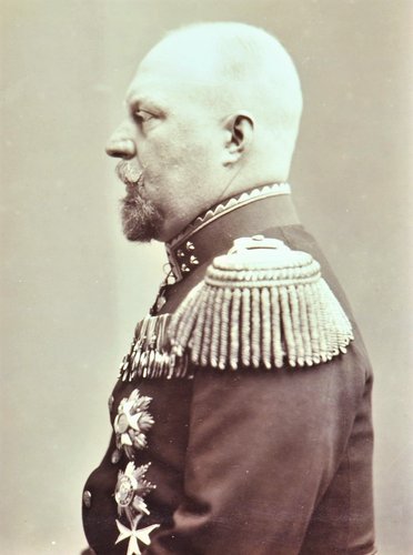 Fotografía de Johannes Maria Deutmann del príncipe Hendrik, usada por Engelina para el diseño del sello