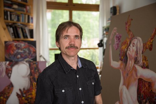El artista checoslovaco Igor Piačka en su estudio