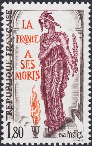 Francia, 1985, 65 aniversario del entierro del Soldado desconocido bajo el Arco del Triunfo. Diseño y grabado de Albert Decaris