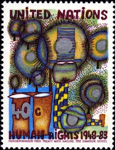 Naciones Unidas, 1983, 35 aniversario de la Declaración Universal de Derechos Humanos. Uno de los sellos de la emisión diseñada por Hundertwasser y grabada por Wolfgang Seidel