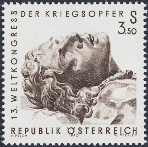 Austria, 1970, XIII Congreso Mundial de Víctimas de Guerra. Cabeza de San Juan, Iglesia parroquial Ried im Innkreis. Diseño de Adalbert Pilch y grabado de Werner Pfeiler. Calcografía