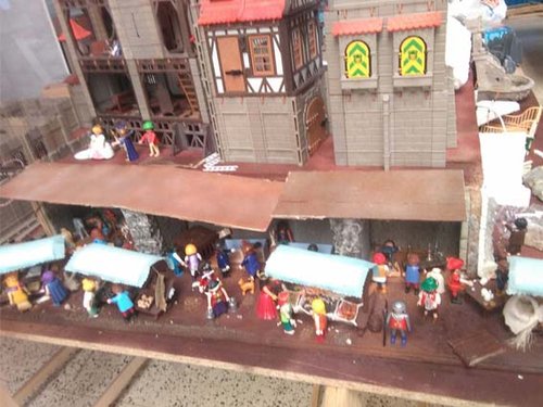Sevilla. 2018-10-31 al 04-11. Exfilna 2018. ECC2018. Archivo General de Indias. Playmobil 2. Mercado.jpg
