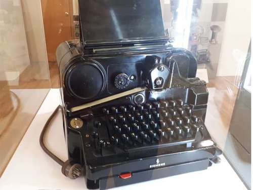 Sevilla. 2018-10-31 al 04-11. Exfilna 2018. ECC2018. Exposición Museo Postal 8.jpg