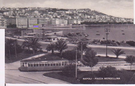 Tram Napoles.jpg