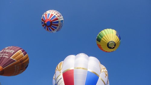 balloon-3606451_960_720.jpg