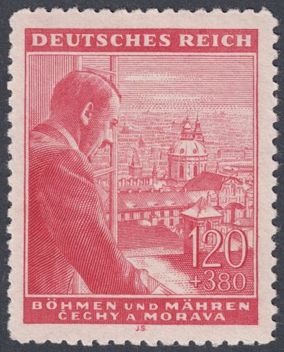 1943_Hitler_dis. rof. Heinrich Hoffmann_r_result.jpg