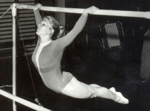 Fotografía de Ragnar Holmqvist utilizada por Slania para grabar uno de los sellos de deporte emitidos por Suecia en 1972