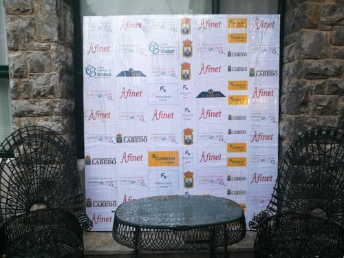 La entrada con el photo call