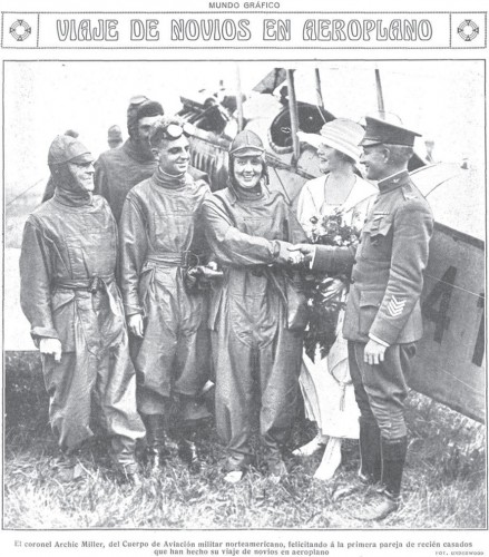 011B 19190903 MUNDO GRAFICO PRIMER VIAJE DE NOVIOS EN AEROPLANO.jpg