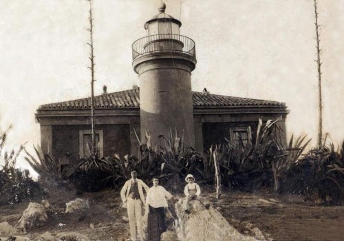 ANTIGUO FARO DE ESTEPONA.jpg
