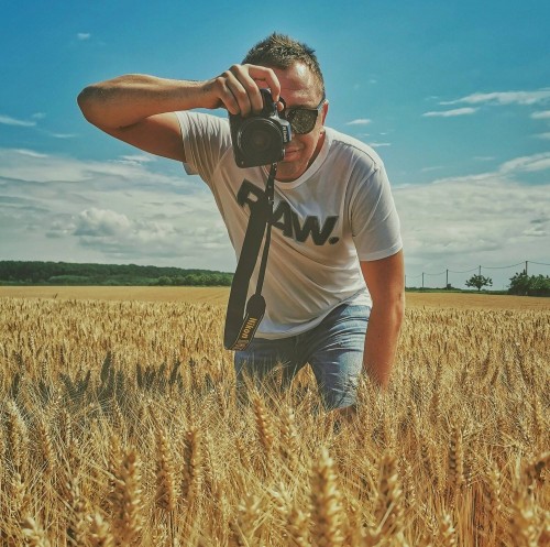 El fotógrafo Darko Kešnje