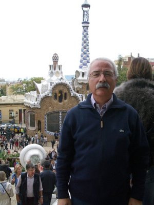 Centauro, periodista filatelico en el Parque Guell.