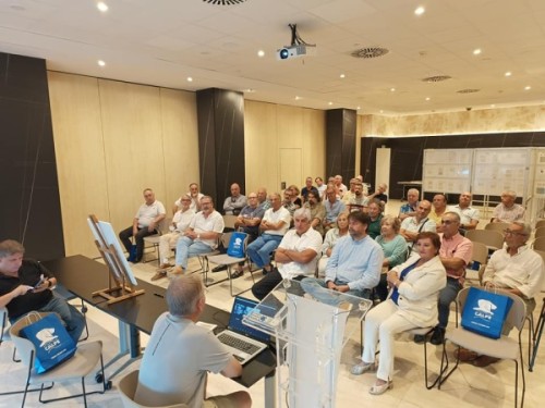 conferencia Luis Alicante. Red Postal de la II República.jpg