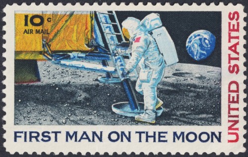 1969_USA_Primer hombre en la luna_Viñeta Edward R._dis. Paul Calle_resultado.jpg
