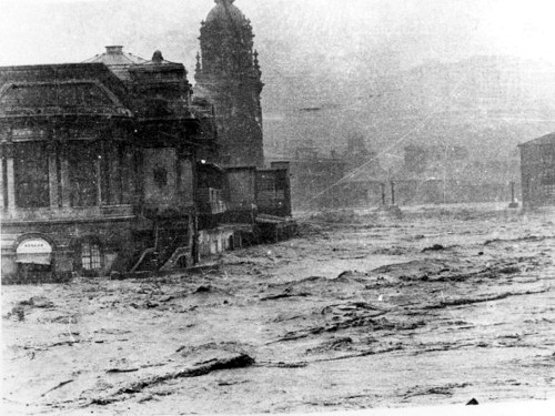 Mercado de la Ribera Bilbao Inundaciones 1983 01.jpg