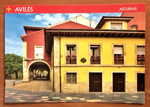 2025_07_i Iris Agatha Christie postal_red.jpg