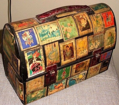 93 Forrado con sellos 19 Cofre.jpg