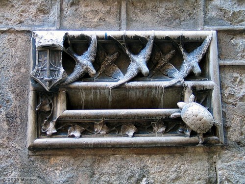 BuzonCasaArdiacaBarcelona1.jpg