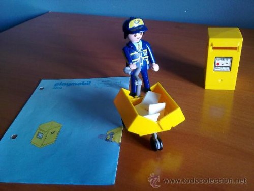 .Cartero con su carrito, buzón y folleto playmobil.jpg