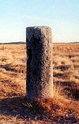Columna miliaria usada como buzon de correo