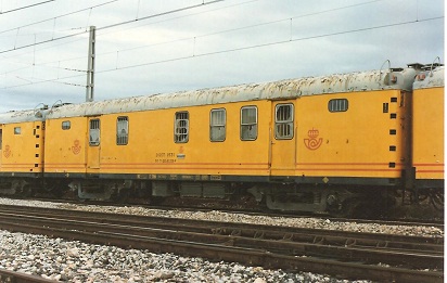 Tren1500EstaciónMatillasBuzón(antesDesguace).jpg