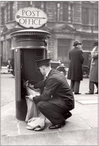 SA06- 050 @ pillar box boîtes aux lettres postkasten m OkOkOk.jpg