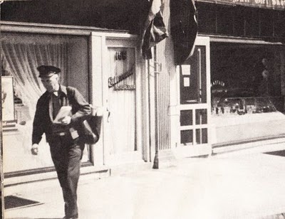 mailman_0004.jpg