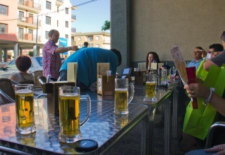 Buena armonia con unas cervecitas...