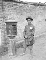 Cartero y buzon China 1949