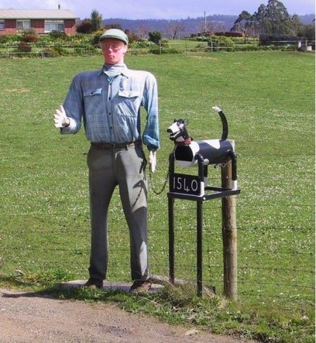019_mailbox.jpg