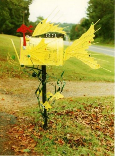 023_mailbox.jpg