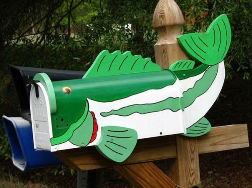 029_mailbox.jpg