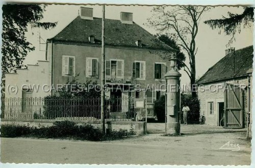 71 Bellevesvre boite aux lettres POSTES TELEGRAPHES TELEPHONES La Poste pres Mouthier en Pierre de Bresse Louhans Ok.jpg