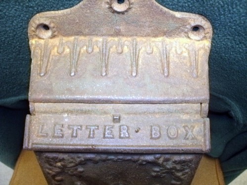 1890'S U.S.MAIL MAIL BOX LETTER BOX W - EAGLE CAST IRON NO RESERVE 2.jpg