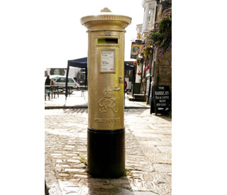 gold-mailbox.jpg