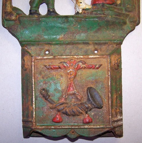 VINTAGE CAST IRON WALL POCKET METAL LETTER BOX GARDEN DECOR 2.jpg
