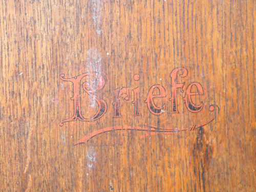 Alter Briefkasten aus Holz um 1920-1940 Original mit Aufschrift und Glas 1.jpg