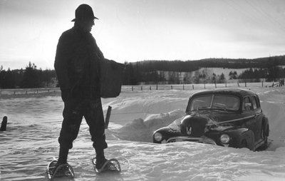 MAIL_CARRIER_HENRY_LUNN_HIS_t400.jpg