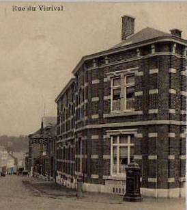CPA - Fosses- Rue du Vitrival - Velos - Boite aux lettres - Poste - Animée - Belle Obltération Fosses Ok.jpg