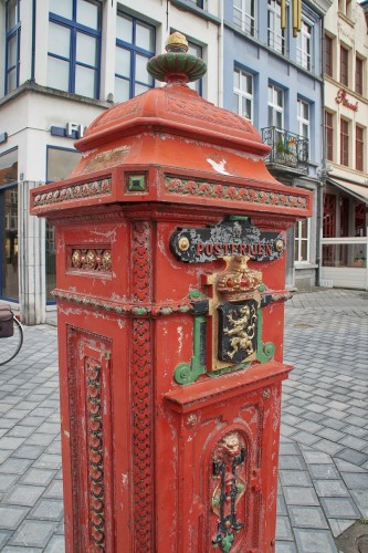 Briefkasten-in-Gent-Belgien.jpg