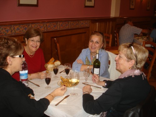 Las 4 APAS.jpg
