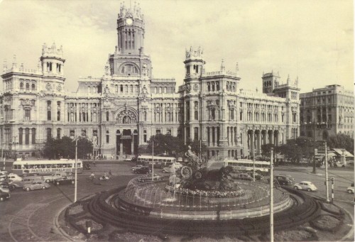 Entero Postal. MOM Madrid Otra Mirada. Exposición 2014-10-17 a 30. Anverso. Baja.jpg
