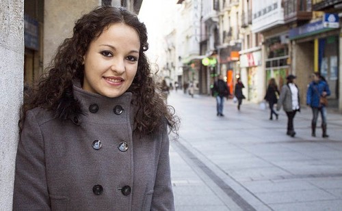 Elisa Diago admite que ya no le puede dedicar tanto tiempo a la filatelia. Santiago Mediavilla